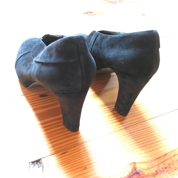 Eileen Fisher Black Suede Heels, EUC, 9 - Picture 10 of 13